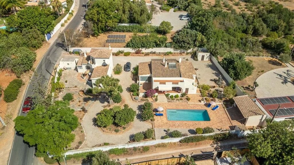 5-bedroom villa in Santa B&aacute;rbara de Nexe